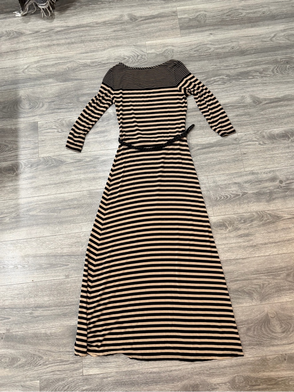 Calvin Klein Maxi Dress with Belt - Picture 3 of 4